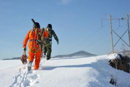 雪晴天，忙作業(yè)