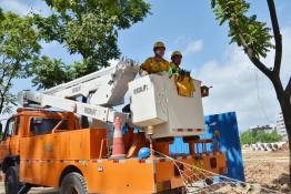 帶電作業(yè)實現(xiàn)雙贏