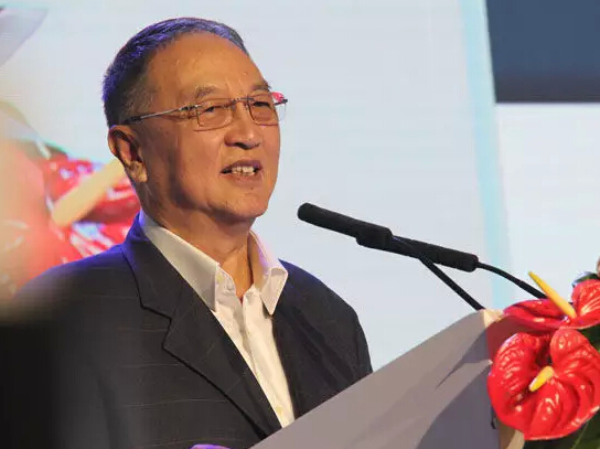 柳傳志：“互聯(lián)網(wǎng)+”被大大低估，向王健林馬云學(xué)