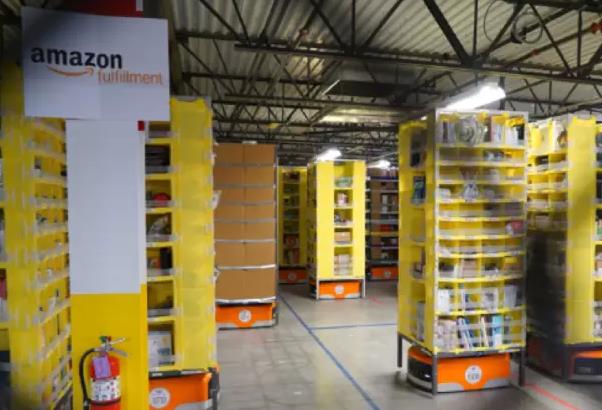 亞馬遜倉庫被打開后，小伙伴們驚呆了！一個活著的倉庫！