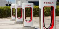 特斯拉想把一些超級充電站變成<font color=