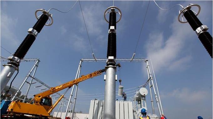 加快首座220千伏智能變電站建設(shè)