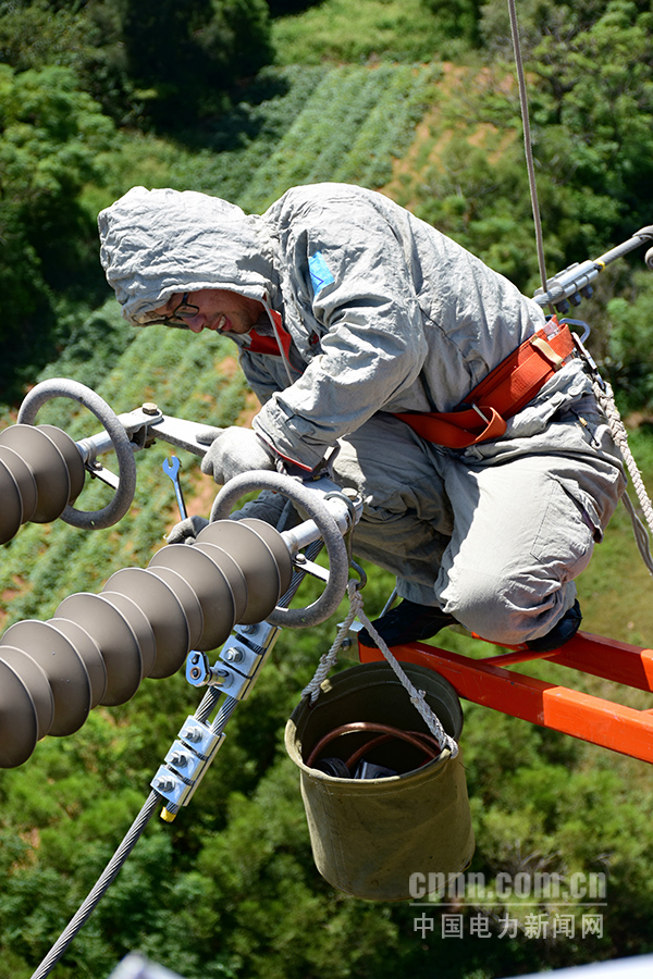 W020170918388596391453