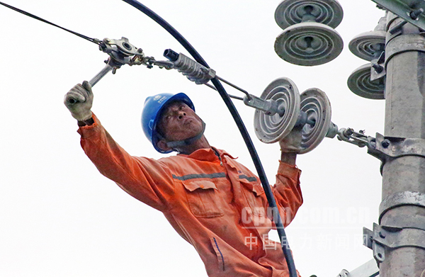 圖為東臺(tái)供電改造富安10千伏富北線