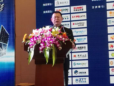 清華能源互聯(lián)網(wǎng)創(chuàng)新研究院政策發(fā)展研究室主任何繼江：利用能源互聯(lián)網(wǎng)推動分布式光伏發(fā)展