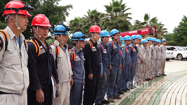 圖為地震應(yīng)急演練