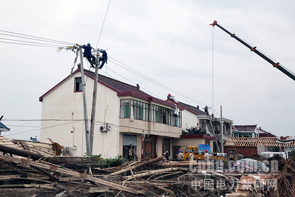 圖為抗風災保供電