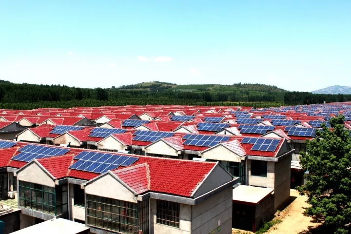 政府支持、專(zhuān)家肯定、品牌給力！2018分布式光伏市場(chǎng)繼續(xù)火爆！