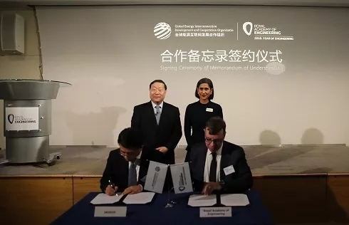 全球能源互聯(lián)網(wǎng)實質(zhì)：智能電網(wǎng)+特高壓電網(wǎng)+清潔能源