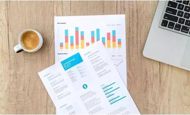 如何在數(shù)據(jù)庫中查找和消除重復(fù)的數(shù)據(jù)？