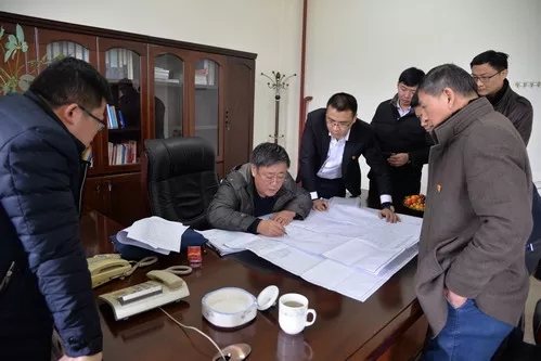 安全信息】發(fā)耳煤業(yè)通過國家一級安全生產標準化礦井驗收