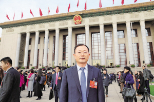 國網(wǎng)兩會代表話說能源結(jié)構(gòu)轉(zhuǎn)型 關(guān)注特高壓建設(shè) 、電力輸送及電改(附圖)