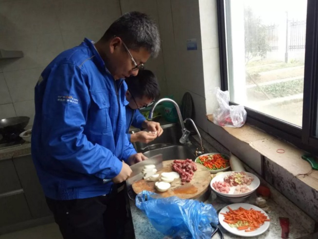 涂茨風(fēng)電場(chǎng)：春節(jié)堅(jiān)守崗位 守護(hù)萬(wàn)家光明