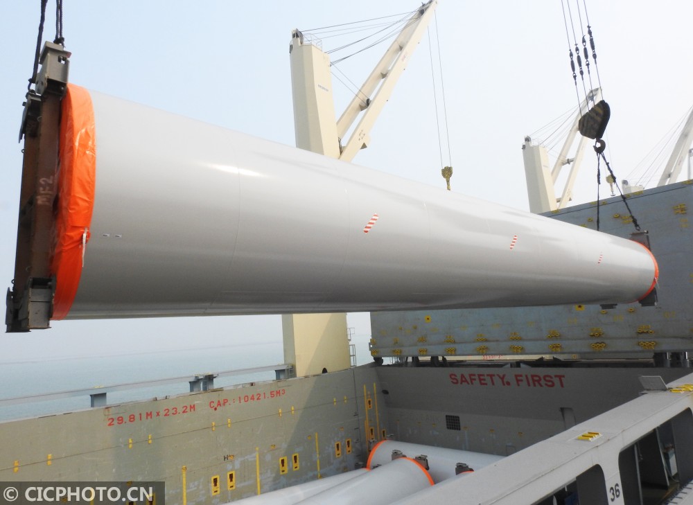 江蘇連云港風電產業(yè)“風光無限”