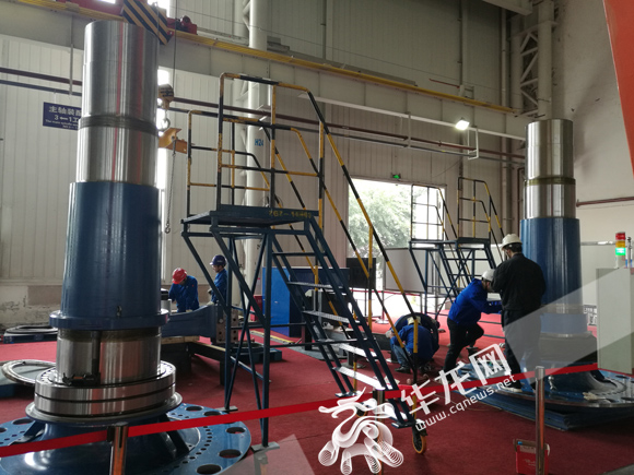 創(chuàng)新驅(qū)動引領(lǐng)海陸大數(shù)據(jù)三方向形成技術(shù)突破 打造重慶風(fēng)電產(chǎn)業(yè)基地