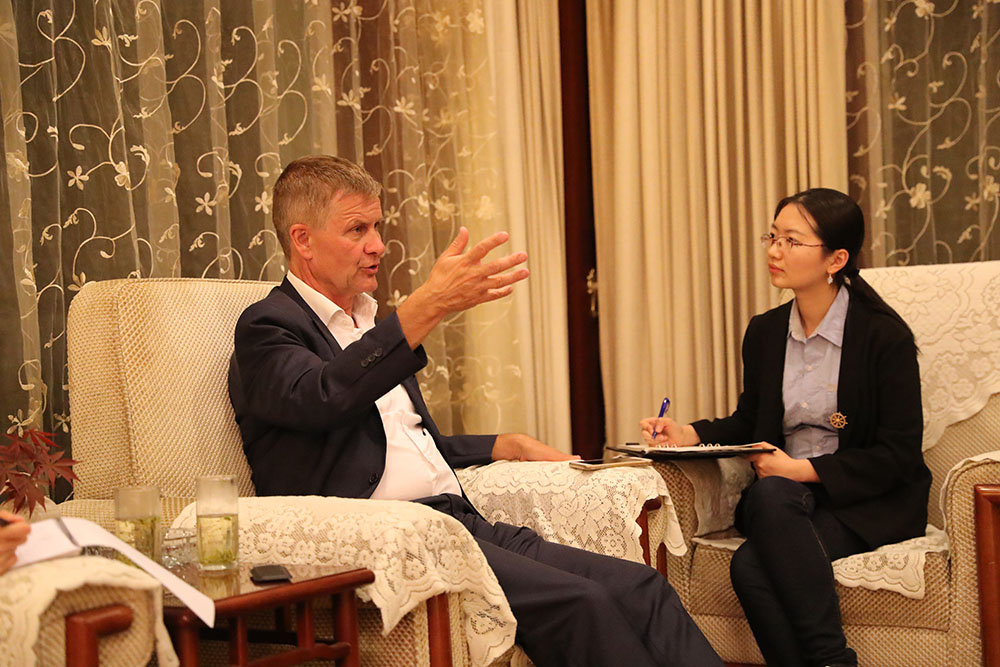 聯(lián)合國副秘書長(zhǎng)索爾海姆接受本報(bào)專訪，力挺中國“洋垃圾”禁令