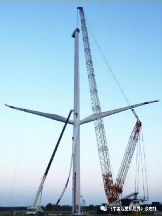 中聯(lián)重科QUY800履帶起重機助力臨西運河風電風機順利吊裝