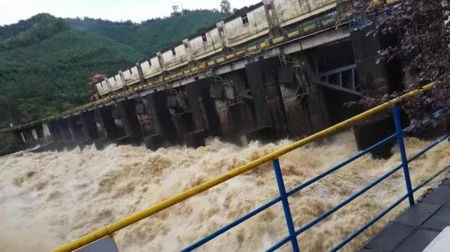 遠離水電站庫區(qū)大壩安全管理禁區(qū)