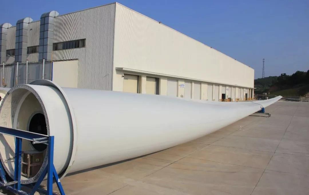 72米長、LCOE最低！國內(nèi)首款海陸兩用風電葉片成功下線