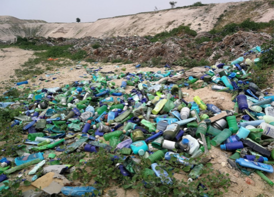 石家莊、定州大沙河驚現(xiàn)3公里“垃圾帶”