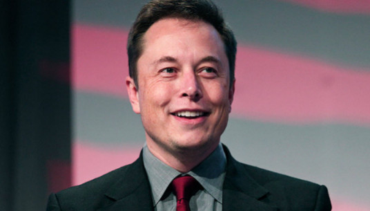 美國(guó)特斯拉電動(dòng)車怎么安全沖出重圍？