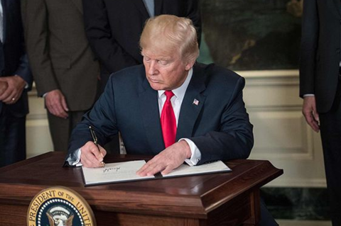 強硬回擊美國制裁 伊朗最高領(lǐng)袖下令重啟核電站