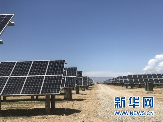 中國樣本的力量：高原上的扶貧攻堅(jiān)戰(zhàn) 用“領(lǐng)跑者”標(biāo)準(zhǔn)打造光伏扶貧電站