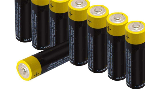 補(bǔ)貼退坡帶給中國(guó)電動(dòng)汽車(chē)電池行業(yè)的大浪淘沙