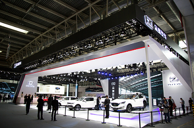 新能源車一片向好，傳統(tǒng)車市不斷下行