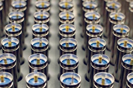 高鎳電池成新賽道，動力電池行業(yè)仍充滿變數(shù)