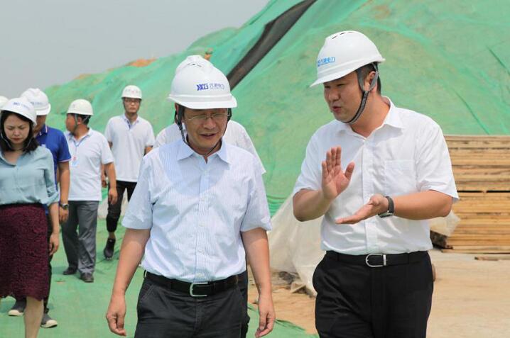 國家發(fā)改委經(jīng)濟(jì)運(yùn)行局副局長(zhǎng)李云卿一行到實(shí)驗(yàn)區(qū)督導(dǎo)增量配電業(yè)務(wù)改革