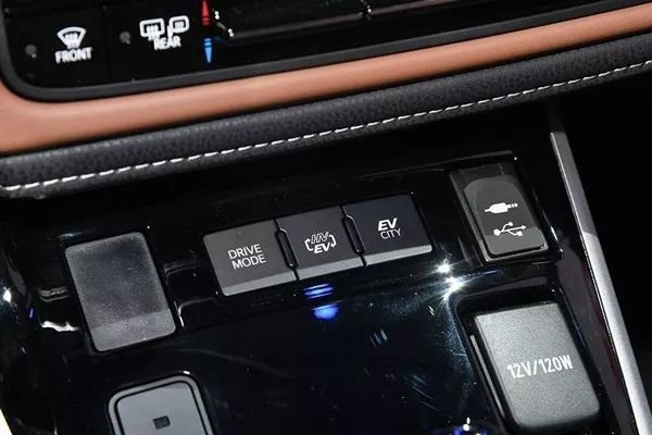 卡羅拉也能免稅送車牌？豐田要斷了國產(chǎn)電動車后路嗎？